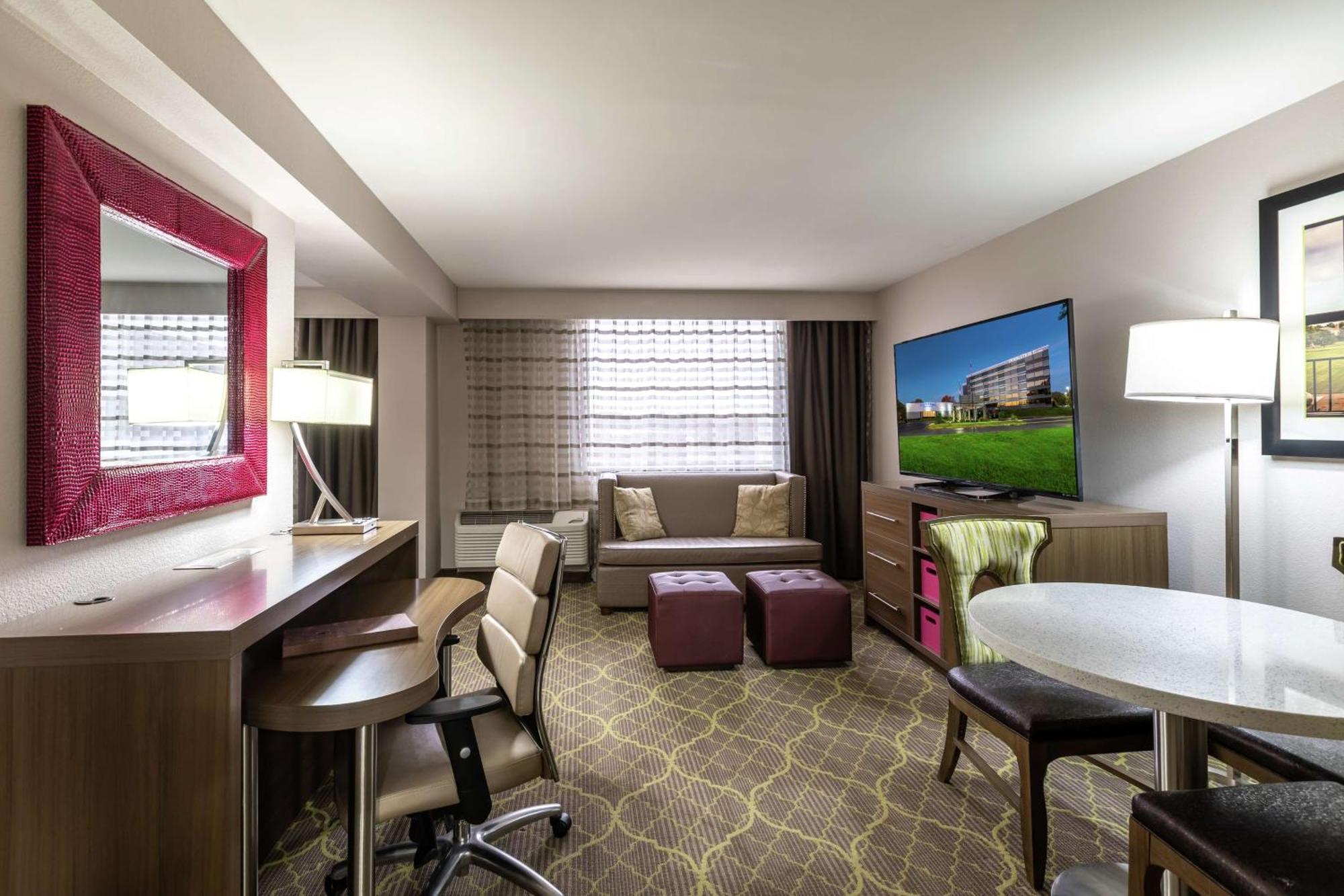 Doubletree By Hilton Winston Salem - University, Nc Buitenkant foto