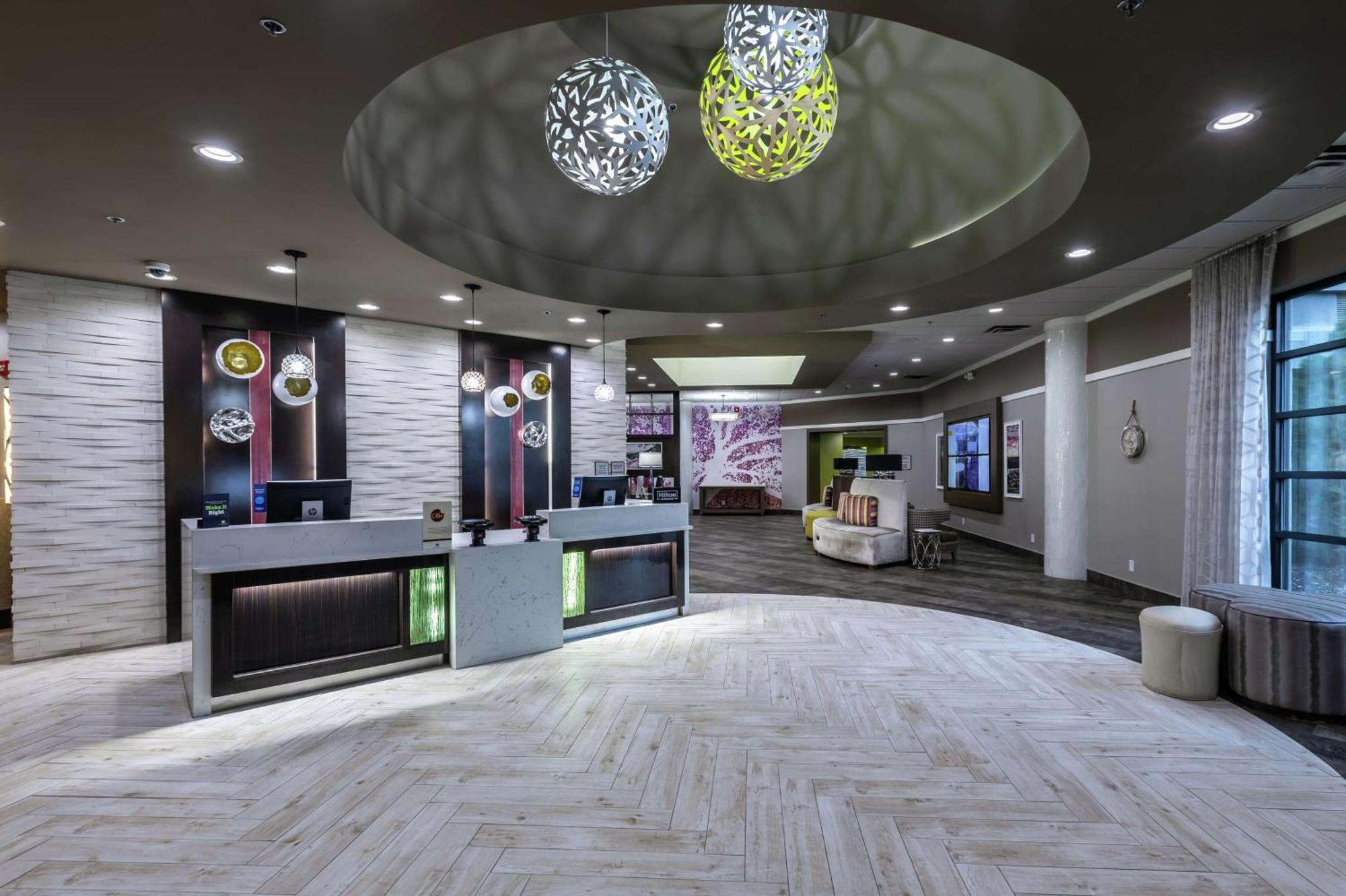 Doubletree By Hilton Winston Salem - University, Nc Buitenkant foto