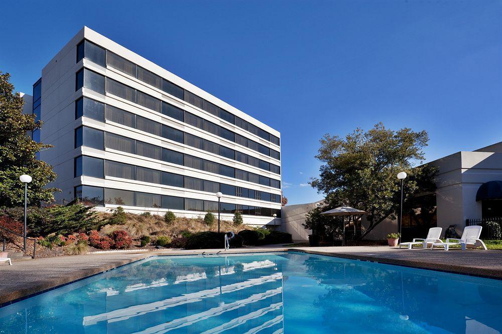 Doubletree By Hilton Winston Salem - University, Nc Buitenkant foto