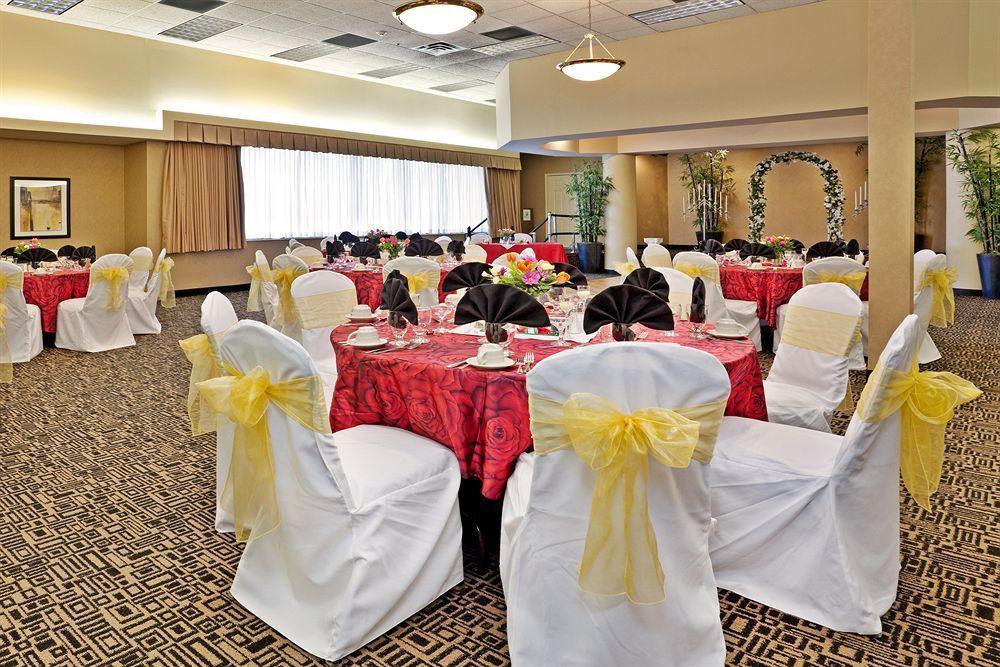 Doubletree By Hilton Winston Salem - University, Nc Buitenkant foto